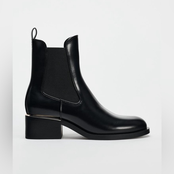 NWT. Zara Black Faux Leather Ankle Boots with Metallic Plate. Size 10. - Picture 1 of 8